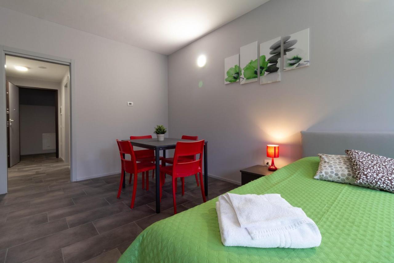 Lime Apartment - Affitti Brevi Italia Lecco Exterior photo